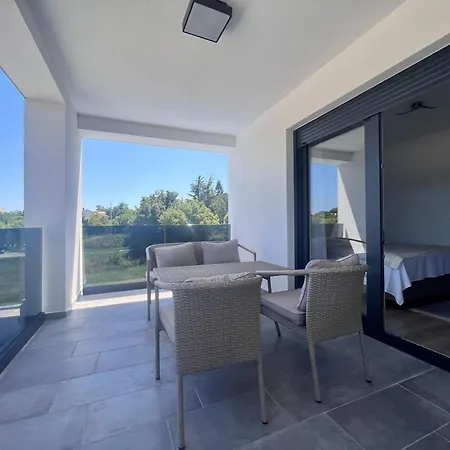 Vila H Labin (Istria)