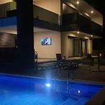 H Villa *