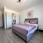 H Villa